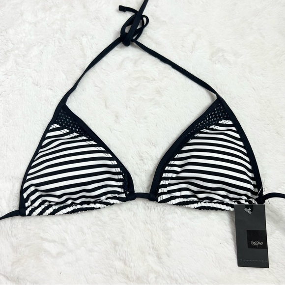 NWT Mossimo Black & White Striped Triangle String Bikini Swim top Size Medium - Picture 1 of 9